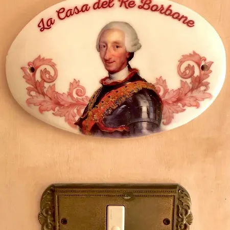 La Casa Del Re Borbone نابولي